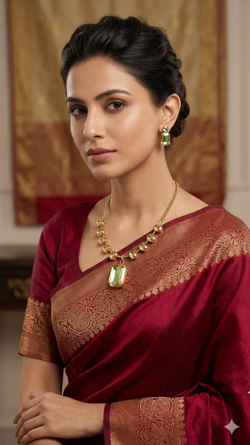 Beige Earrings With Necklace